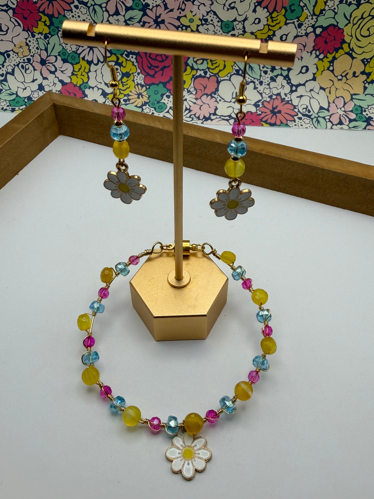 Sparkling Summer Daisy Full Set (Necklace, Earrings, and Bracelet)